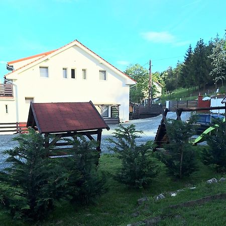 Holling Apartman Fertőboz 外观 照片