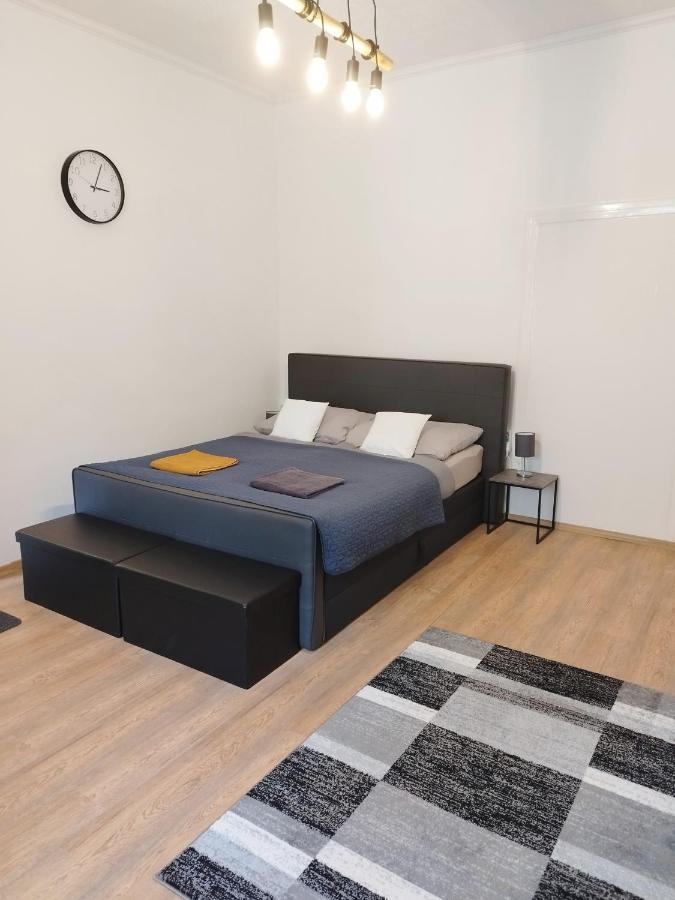 Holling Apartman Fertőboz 外观 照片