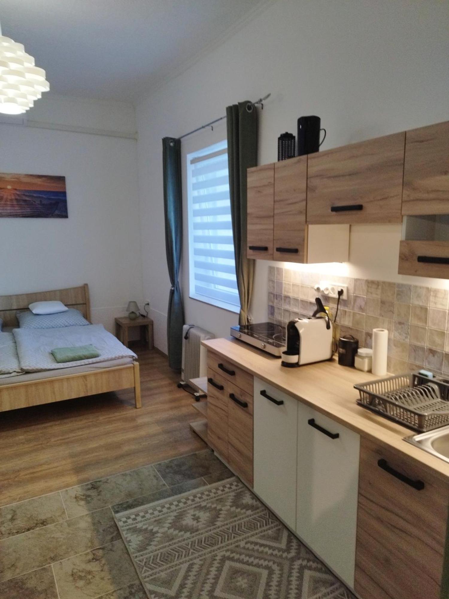 Holling Apartman Fertőboz 外观 照片